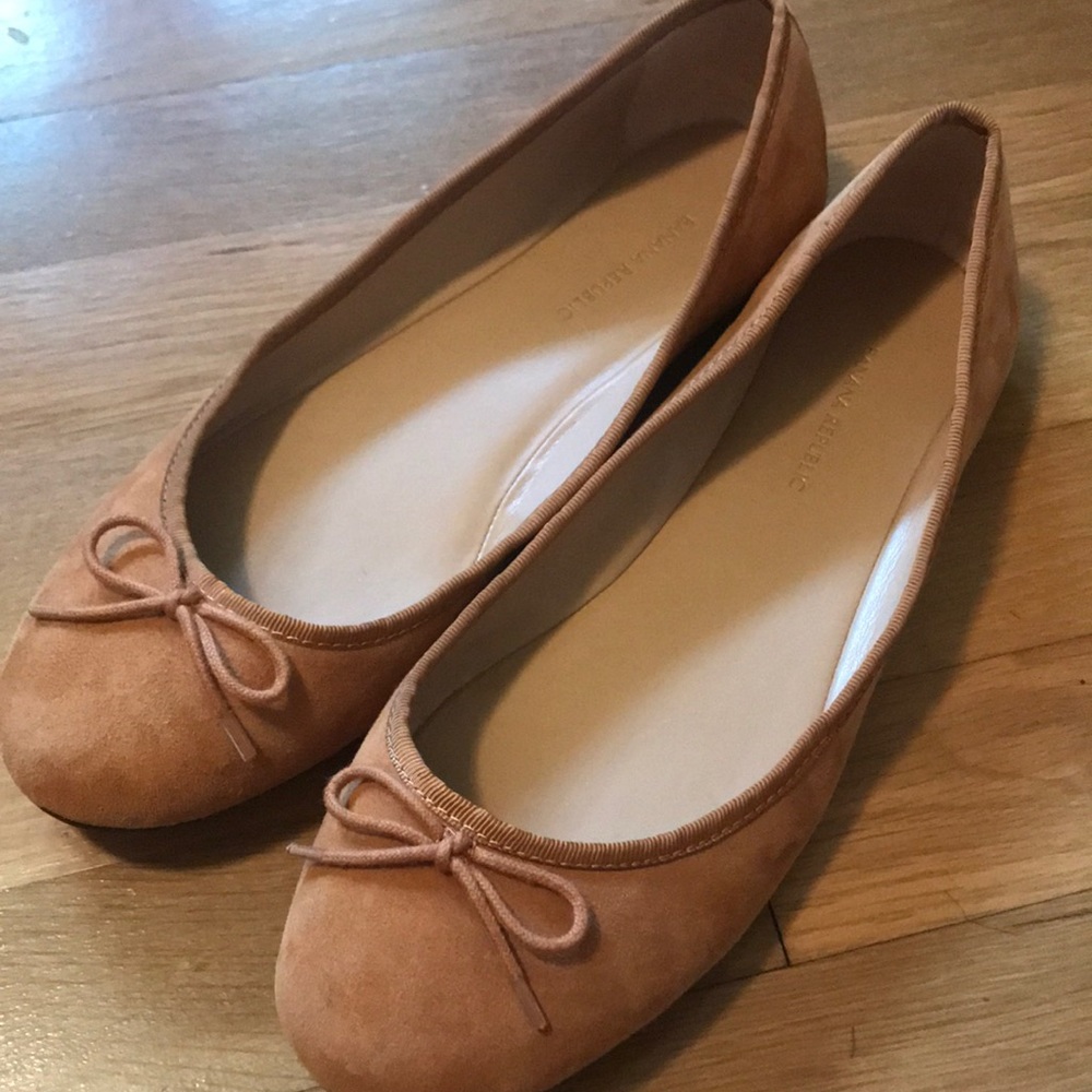 Banana Republic flats